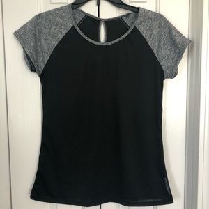 NWOT Gray and Black New Balance T-Shirt